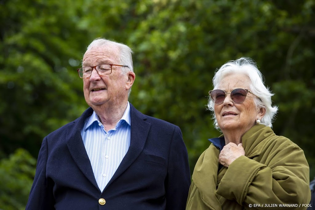 Monarch Gelijkmatig vals Actievoerende agenten fluiten Albert en Paola uit in Brussel - Vorsten