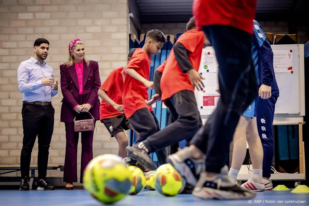 Koningin praat over belang van sporten - Vorsten