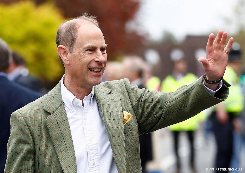 Prince Edward arrives in New Zealand